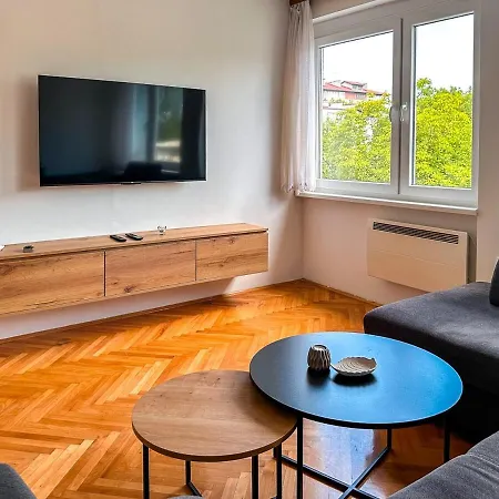 Daire Cheyf Urban Haven